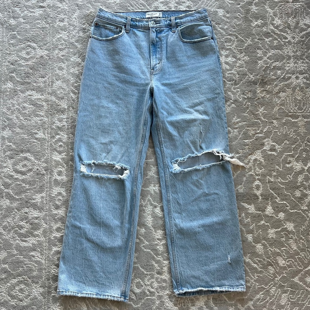 Abercrombie & Fitch High Rise 90s Relaxed Jean